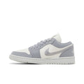 Jordan 1 Low SE Light Steel Grey (W) – hlavní pohled | Purekickz