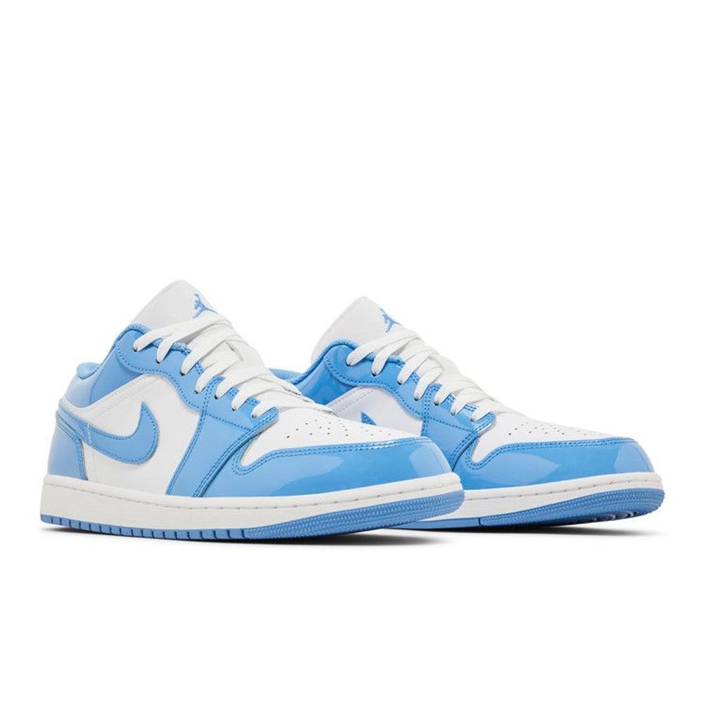 Jordan 1 Low SE White Legend Blue – lifestyle foto | Purekickz
