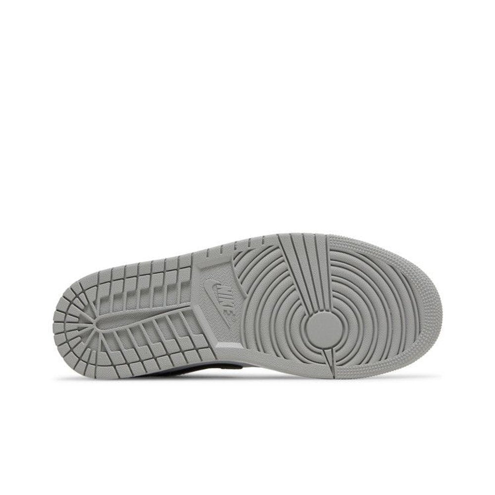 Jordan 1 Low Shadow Toe – zadní pohled | Purekickz