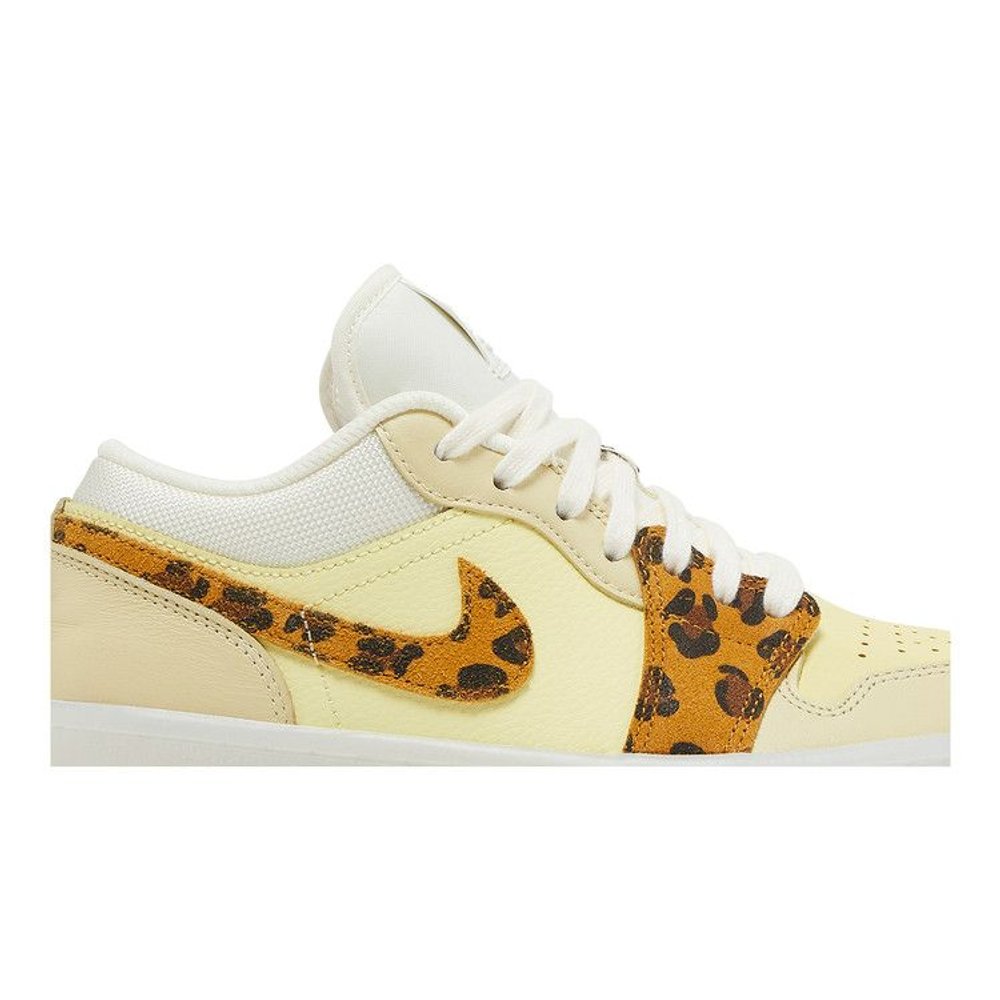 Jordan 1 Low SNKRS Day – detail | Purekickz