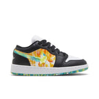Jordan 1 Low Tie Dye (GS) – boční pohled | Purekickz