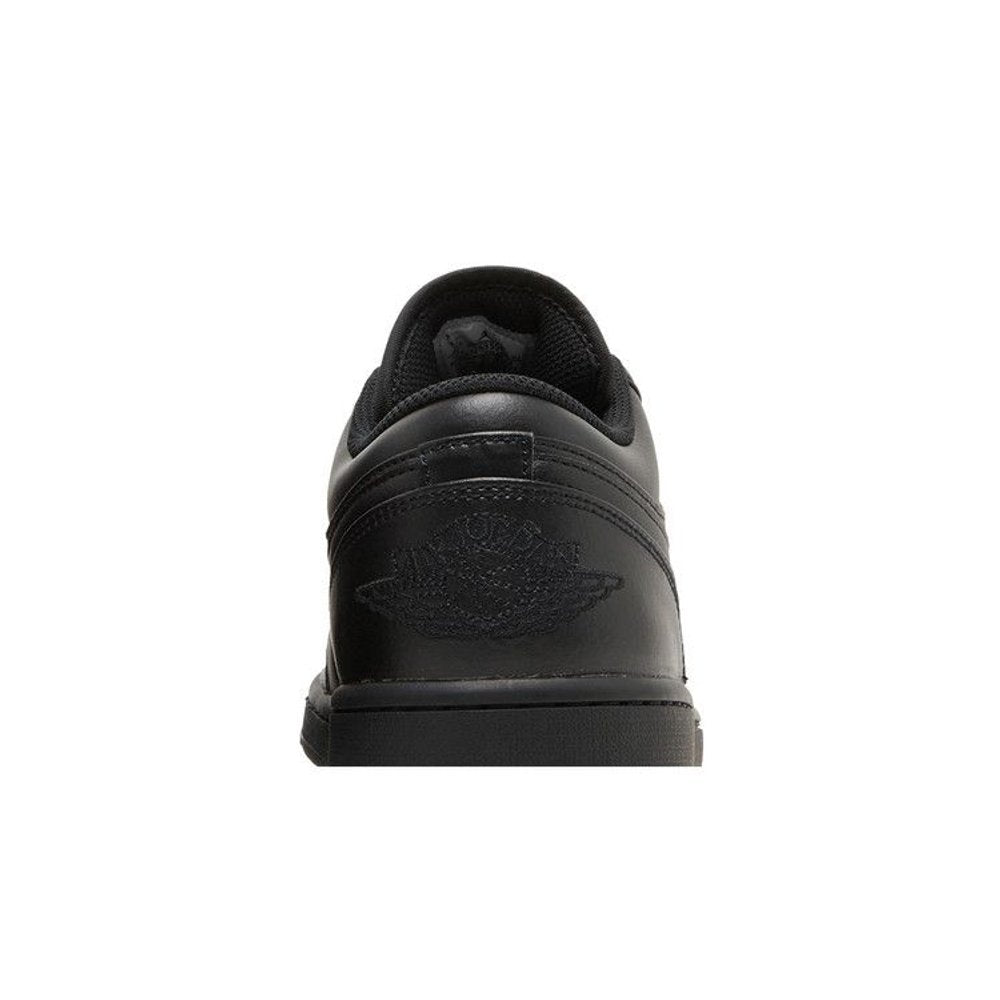 Jordan 1 Low Triple Black – detail materiálu | Purekickz