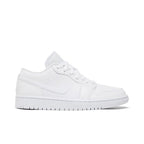 Jordan 1 Low Triple White (2022) (W) – boční pohled | Purekickz