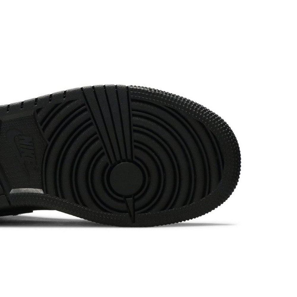 Jordan 1 Low Tumbled Leather Black (GS) – pohled shora | Purekickz