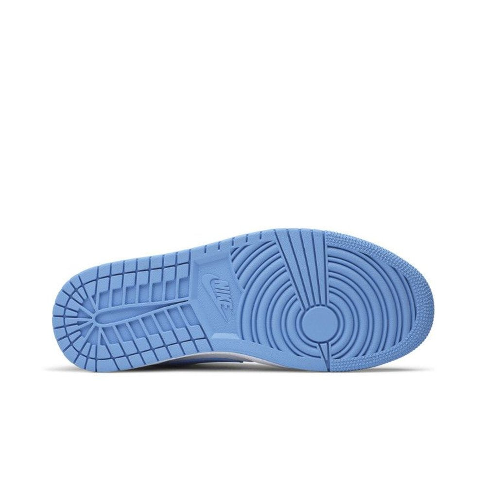Jordan 1 Low UNC (W) – zadní pohled | Purekickz