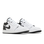 Jordan 1 Low White Black (GS) – detail materiálu | Purekickz