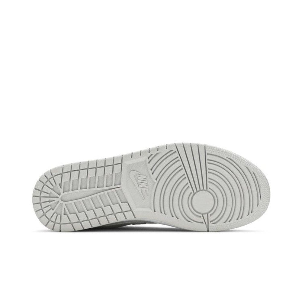 Jordan 1 Low White Camo – zadní pohled | Purekickz
