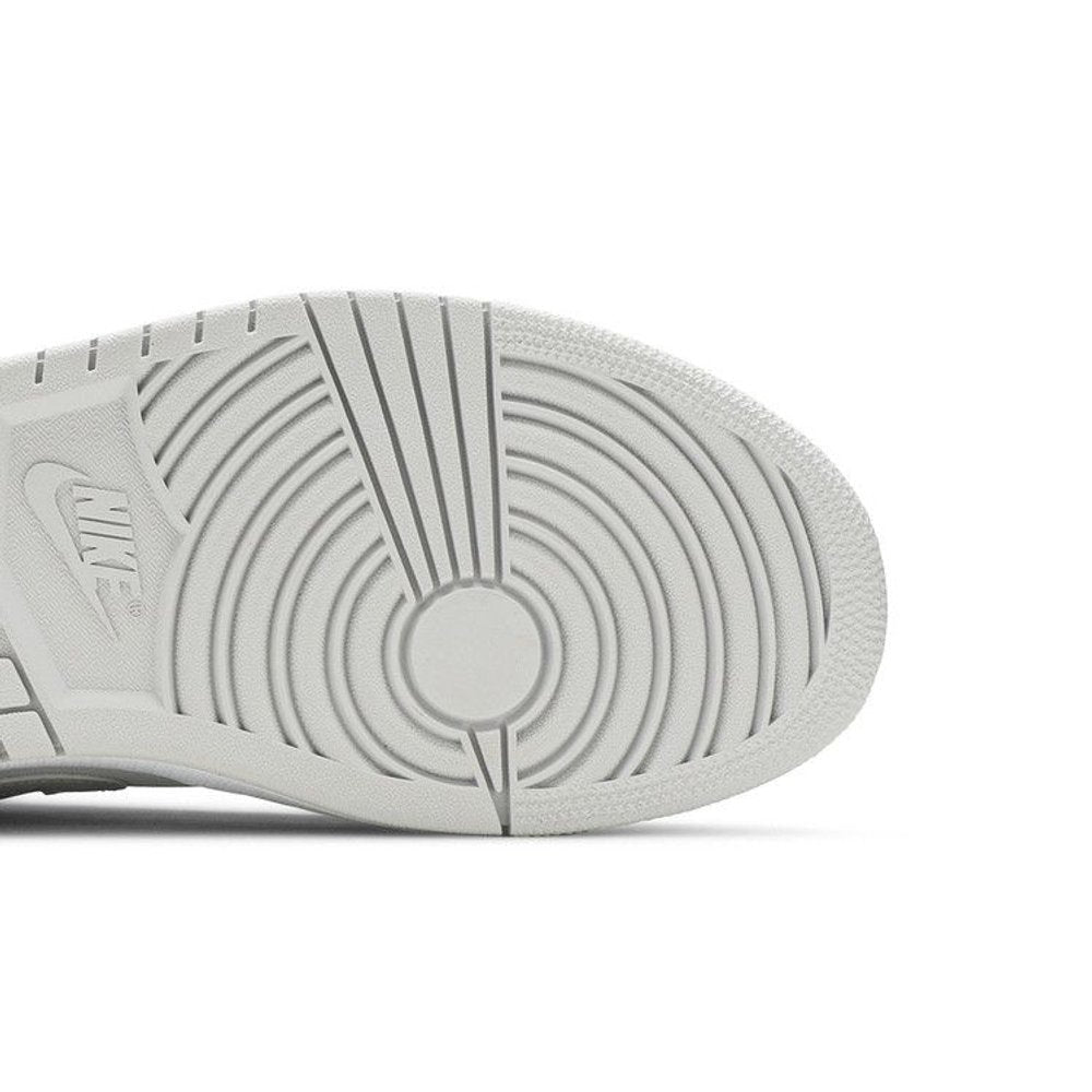 Jordan 1 Low White Camo – pohled shora | Purekickz