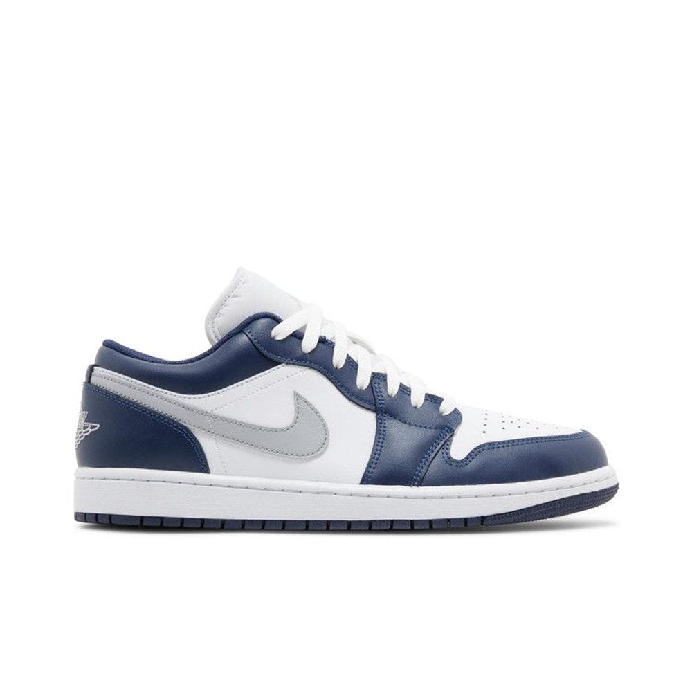 Jordan 1 Low Wolf Grey Midnight Navy – boční pohled | Purekickz
