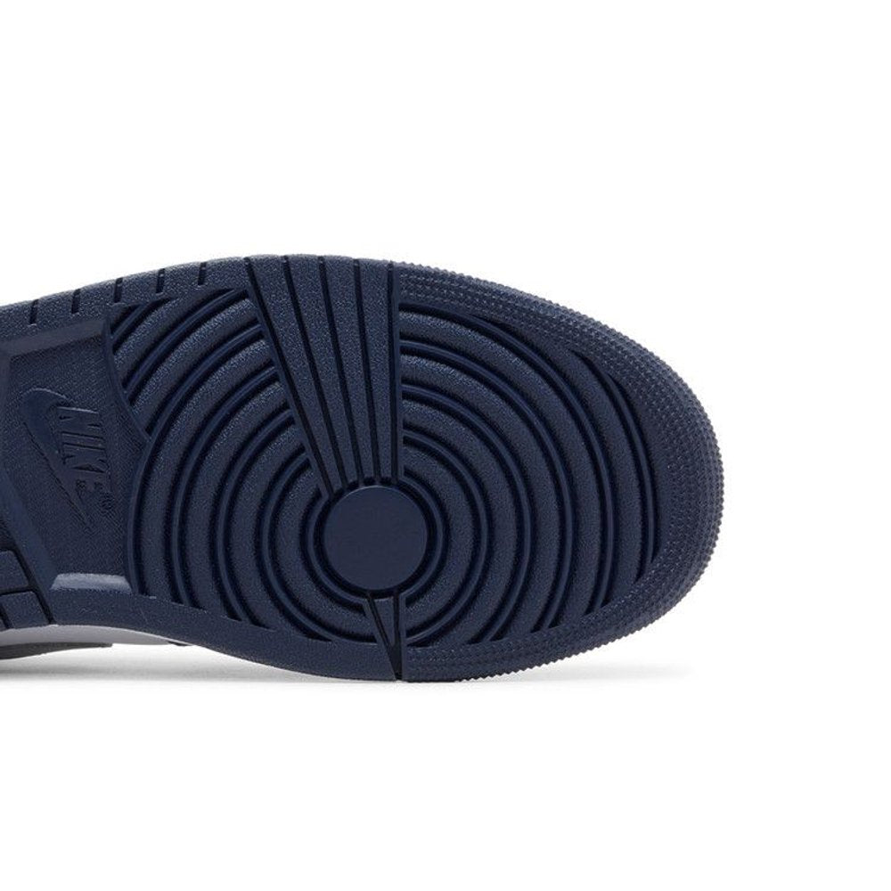 Jordan 1 Low Wolf Grey Midnight Navy – pohled shora | Purekickz
