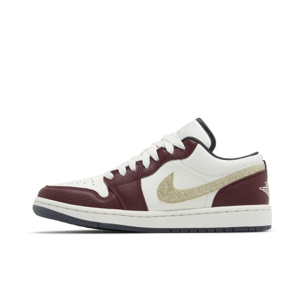 Jordan 1 Low Year of the Dragon (2024) (Women's) – hlavní pohled | Purekickz