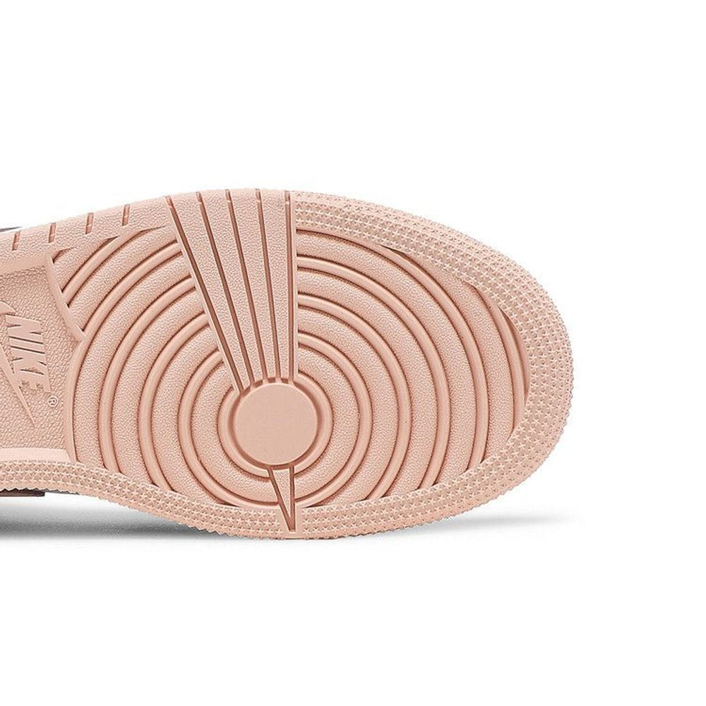 Jordan 1 Mid Arctic Orange Black Toe (GS) – pohled shora | Purekickz