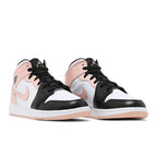 Jordan 1 Mid Arctic Orange Black Toe (GS) – lifestyle foto | Purekickz