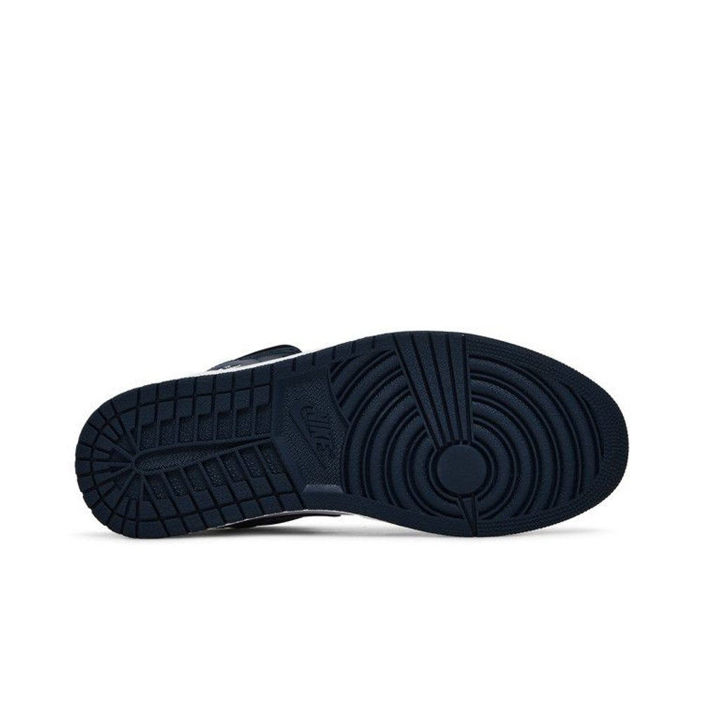 Jordan 1 Mid Armory Navy – zadní pohled | Purekickz