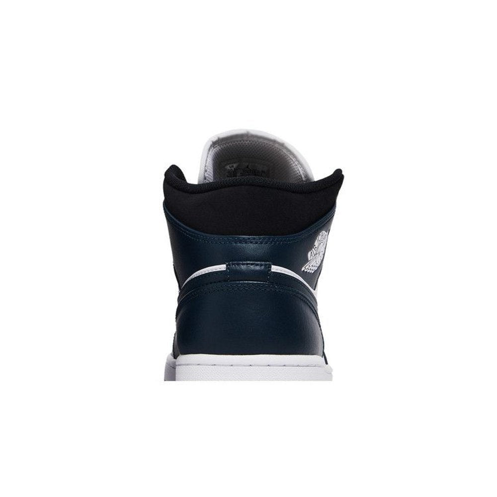 Jordan 1 Mid Armory Navy – detail materiálu | Purekickz