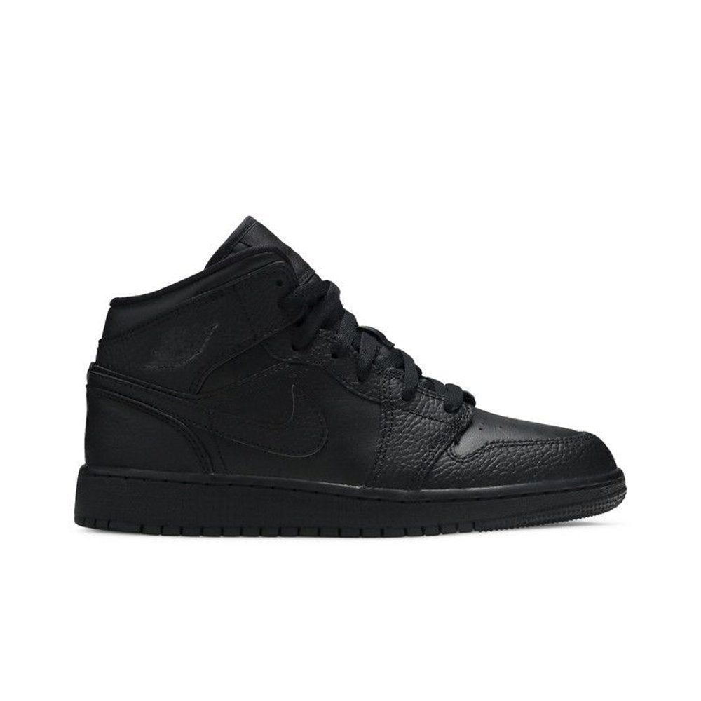 Jordan 1 Mid Black (GS) – boční pohled | Purekickz
