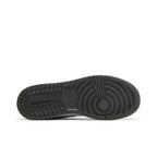 Jordan 1 Mid Black White Iron Grey (GS) – zadní pohled | Purekickz