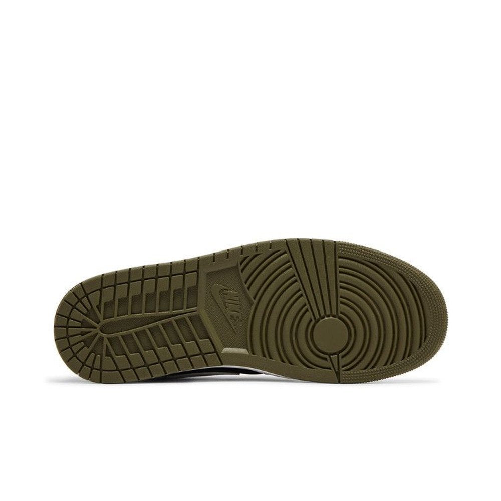 Jordan 1 Mid Black White Olive – zadní pohled | Purekickz
