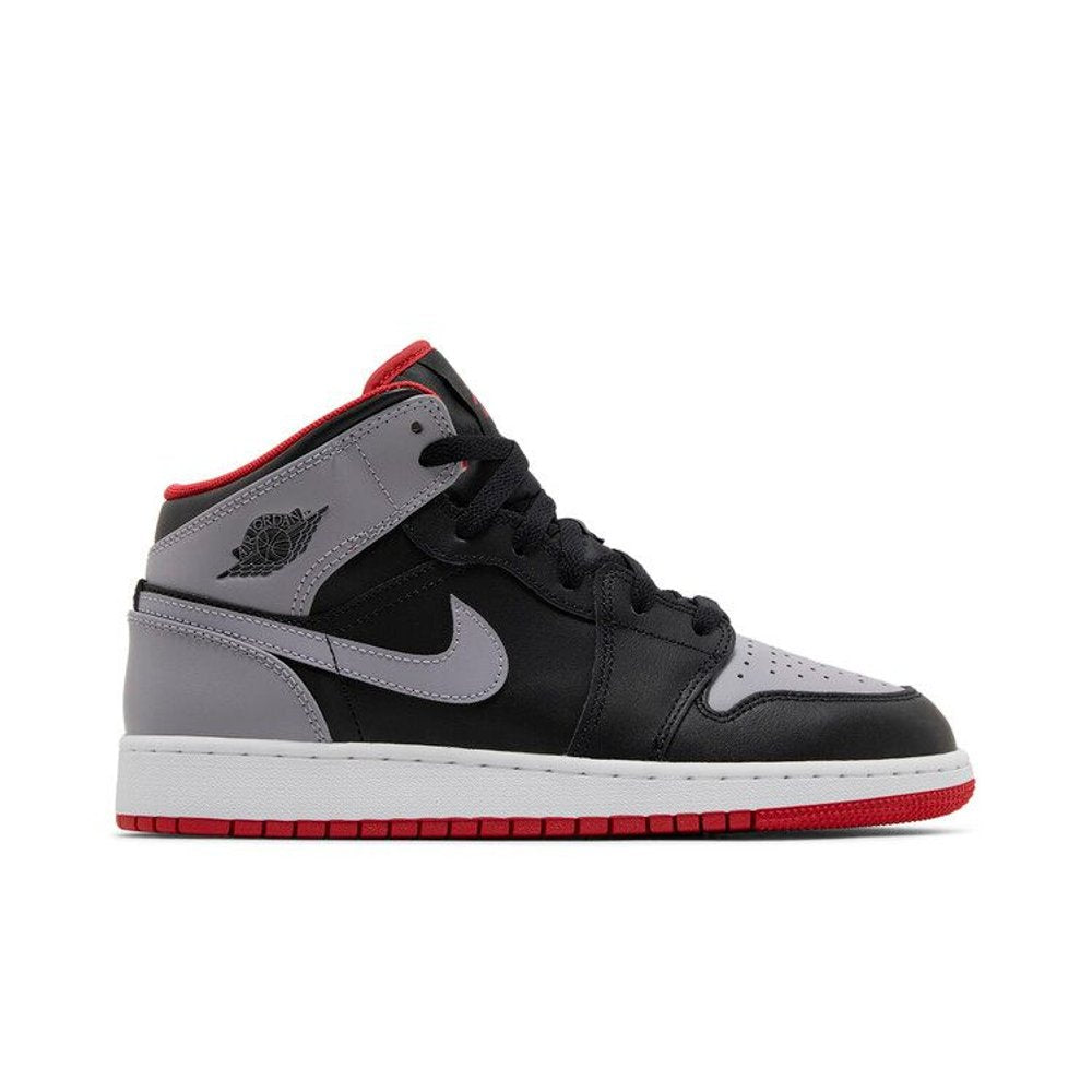 Jordan 1 Mid Bred Shadow (GS) – boční pohled | Purekickz