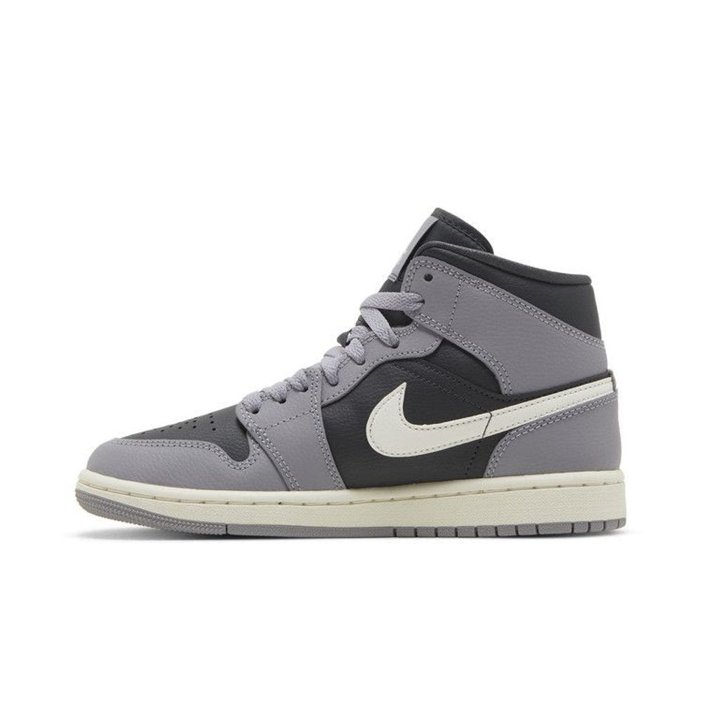 Jordan 1 Mid Cement Grey (W) – hlavní pohled | Purekickz
