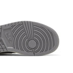 Jordan 1 Mid Cement Grey (W) – pohled shora | Purekickz