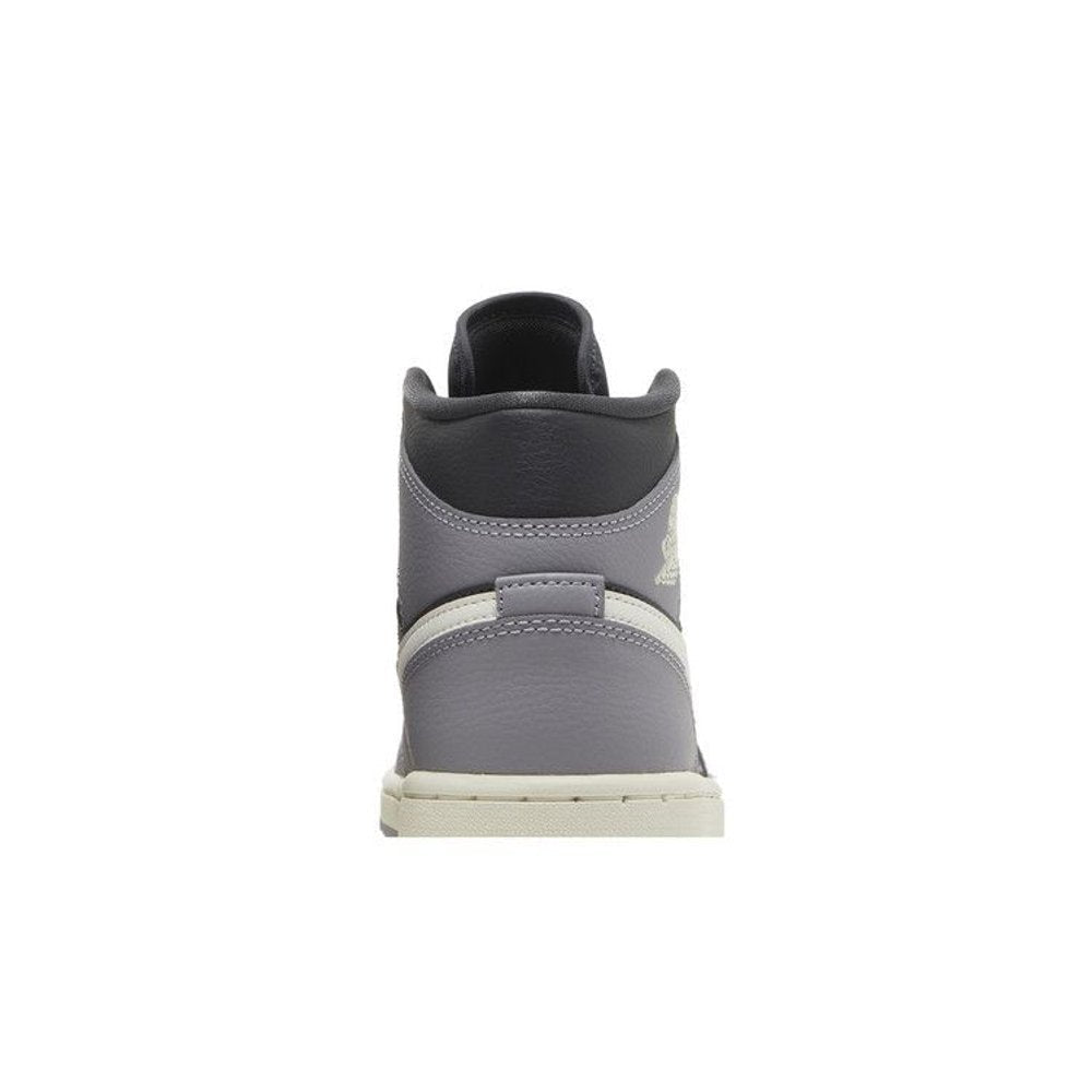 Jordan 1 Mid Cement Grey (W) – detail materiálu | Purekickz