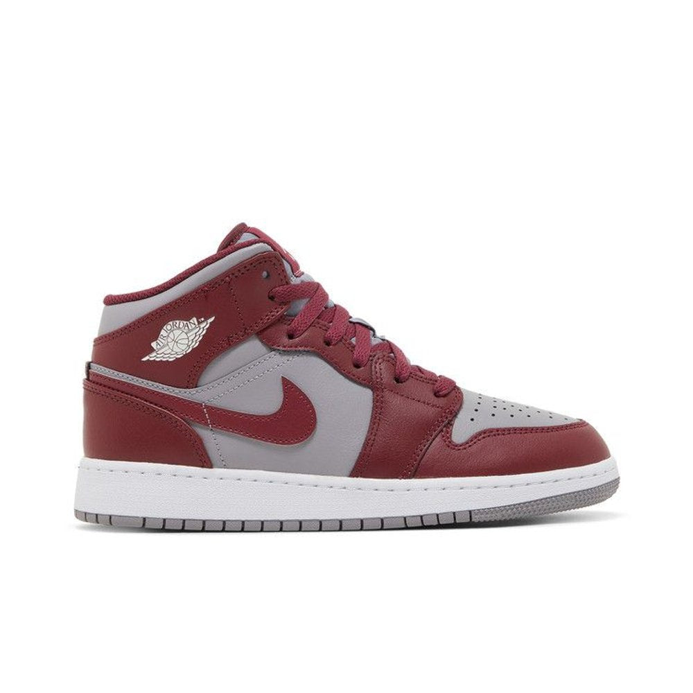 Jordan 1 Mid Cherrywood Red (GS) – boční pohled | Purekickz