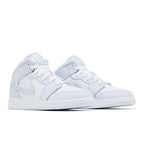 Jordan 1 Mid Cobalt Bliss (GS) – lifestyle foto | Purekickz