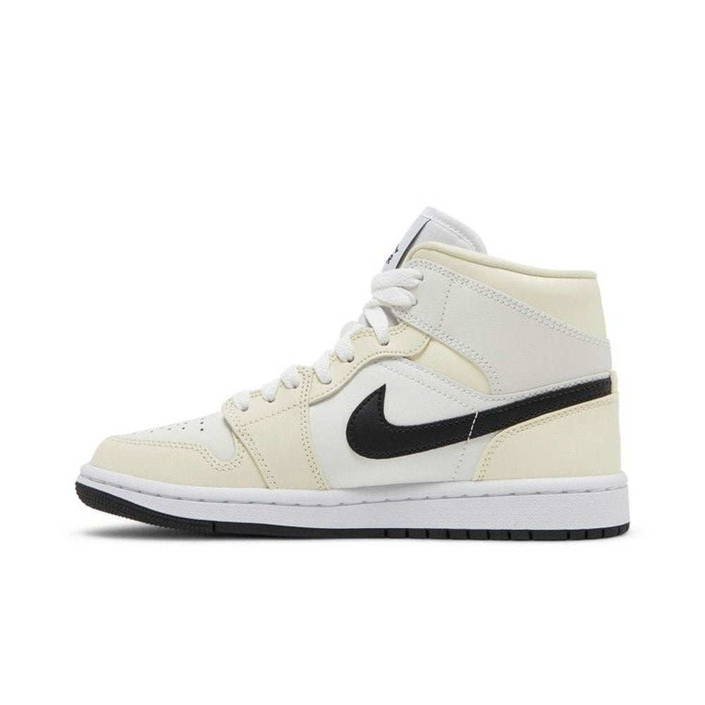 Jordan 1 Mid Coconut Milk – hlavní pohled | Purekickz
