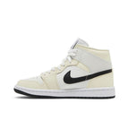 Jordan 1 Mid Coconut Milk – hlavní pohled | Purekickz