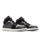 Jordan 1 Mid Craft Inside Out Black – lifestyle foto | Purekickz