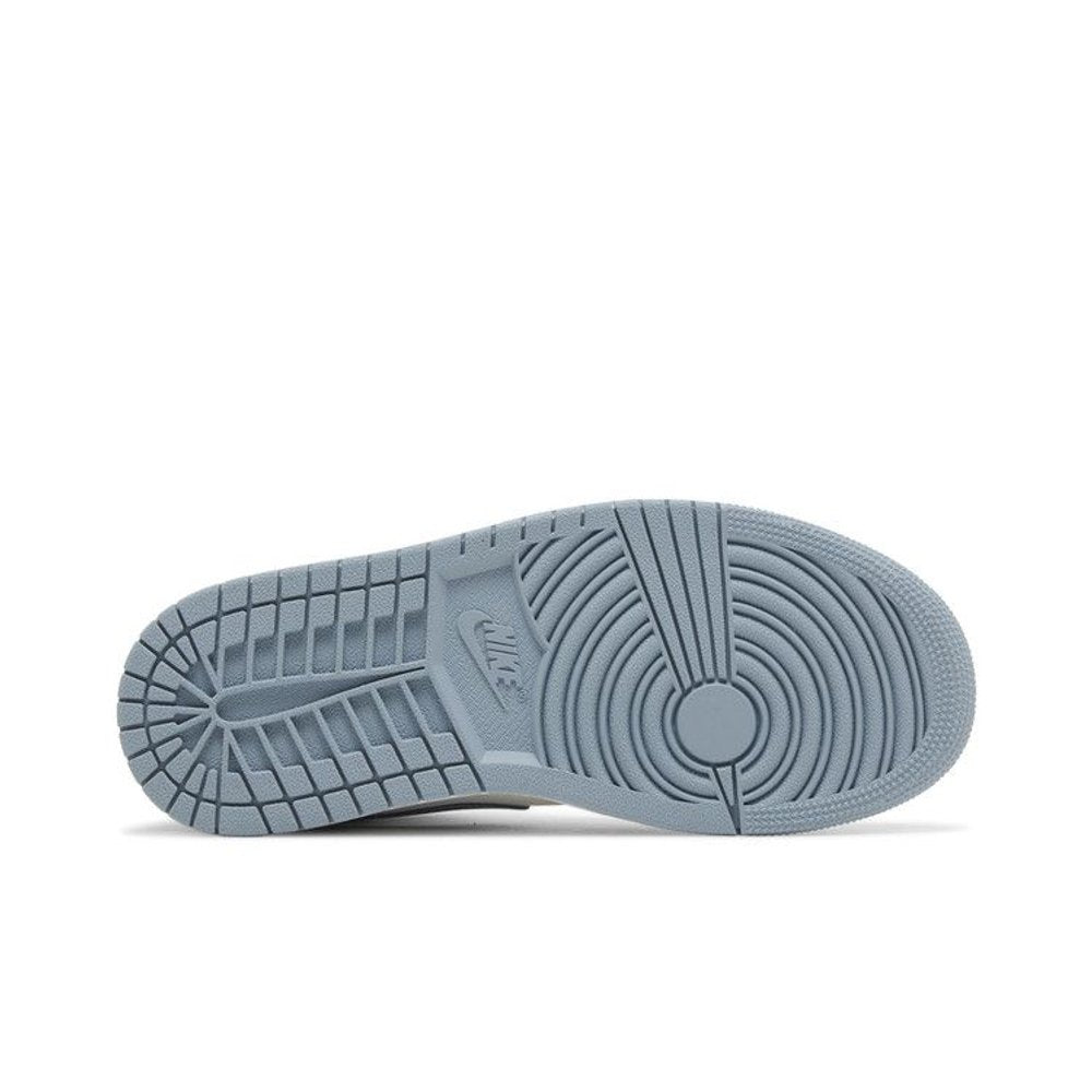 Jordan 1 Mid Diffused Blue – zadní pohled | Purekickz