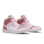 Jordan 1 Mid Digital Pink (W) – lifestyle foto | Purekickz