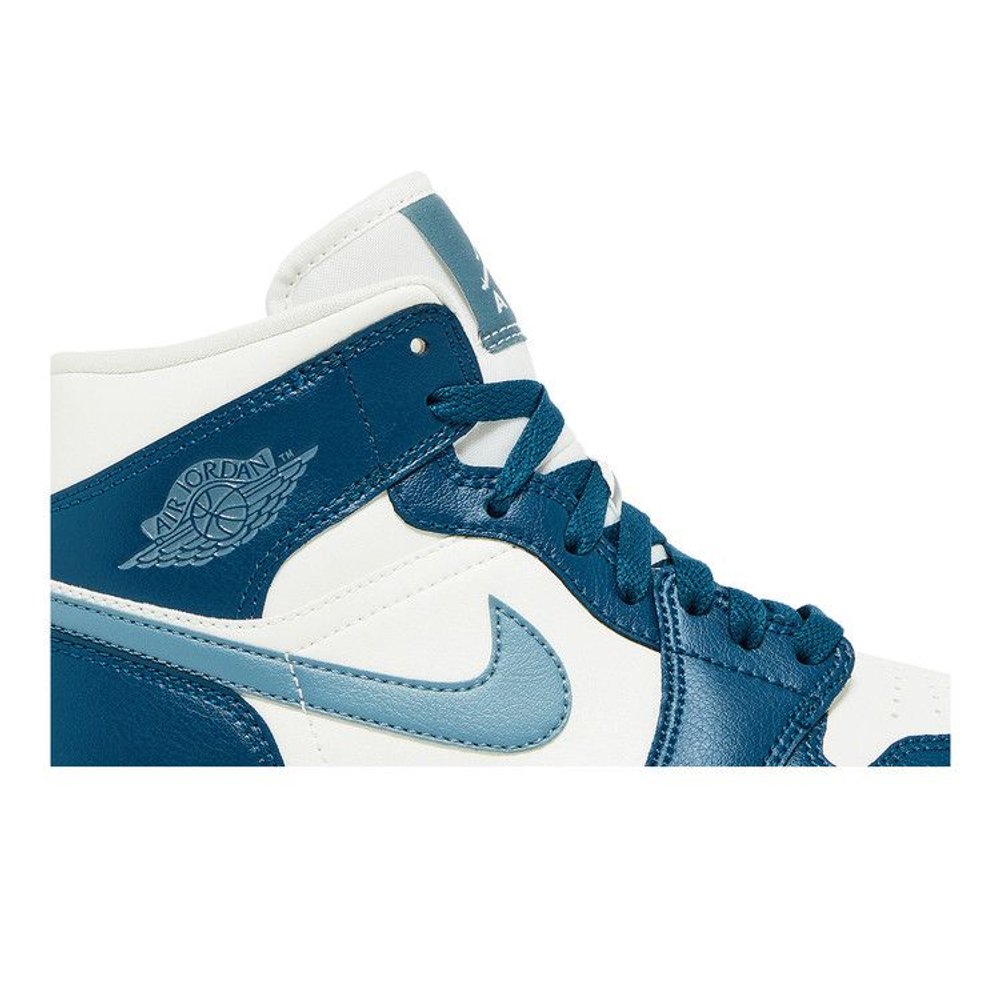 Jordan 1 Mid French Blue (W) – detail | Purekickz