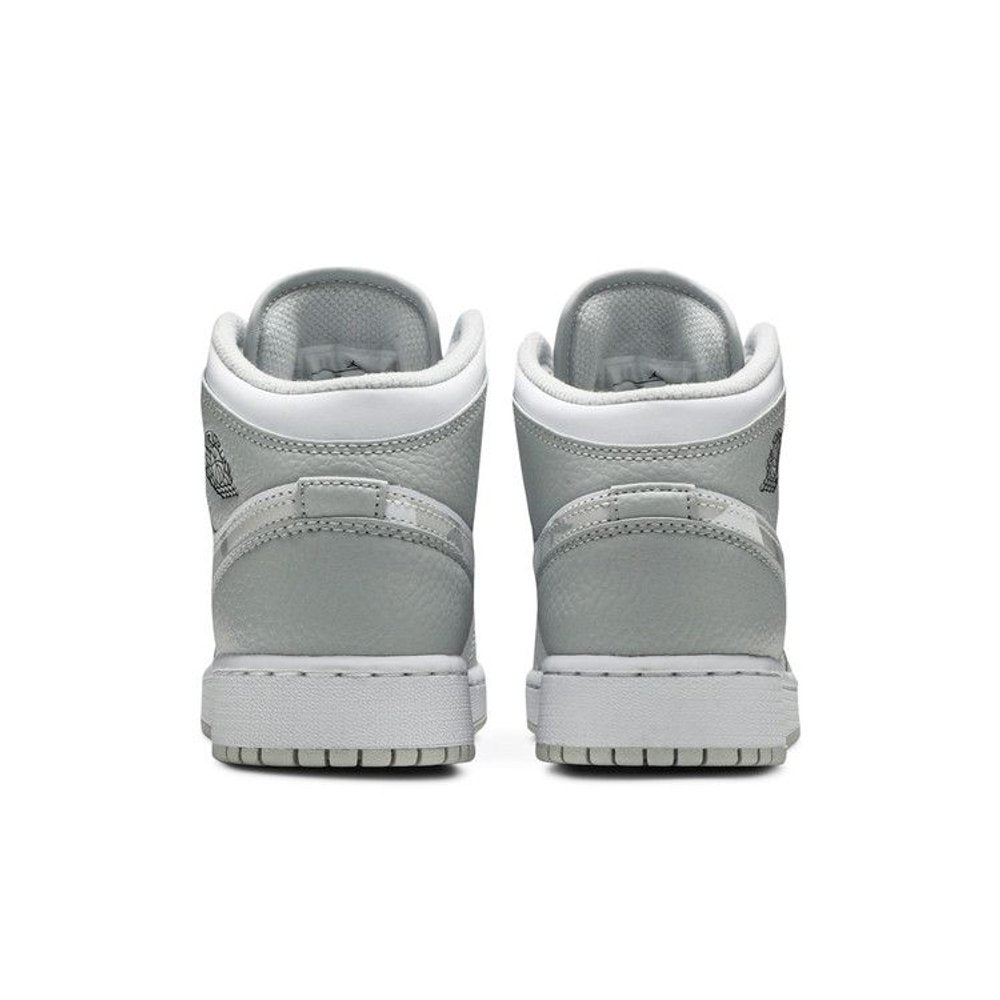Jordan 1 Mid Grey Camo (GS) – podrážka | Purekickz