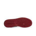 Jordan 1 Mid Gym Red Black Toe (GS) – zadní pohled | Purekickz