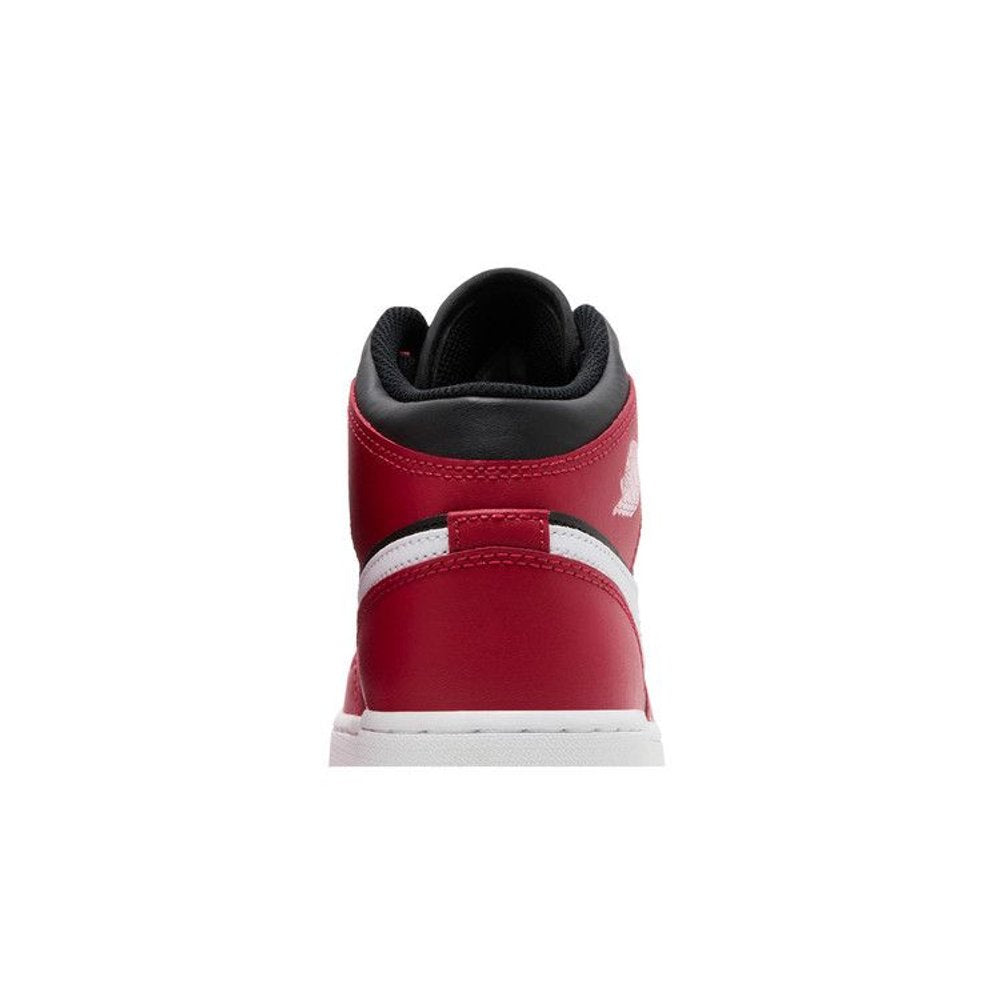 Jordan 1 Mid Gym Red Black White – detail materiálu | Purekickz