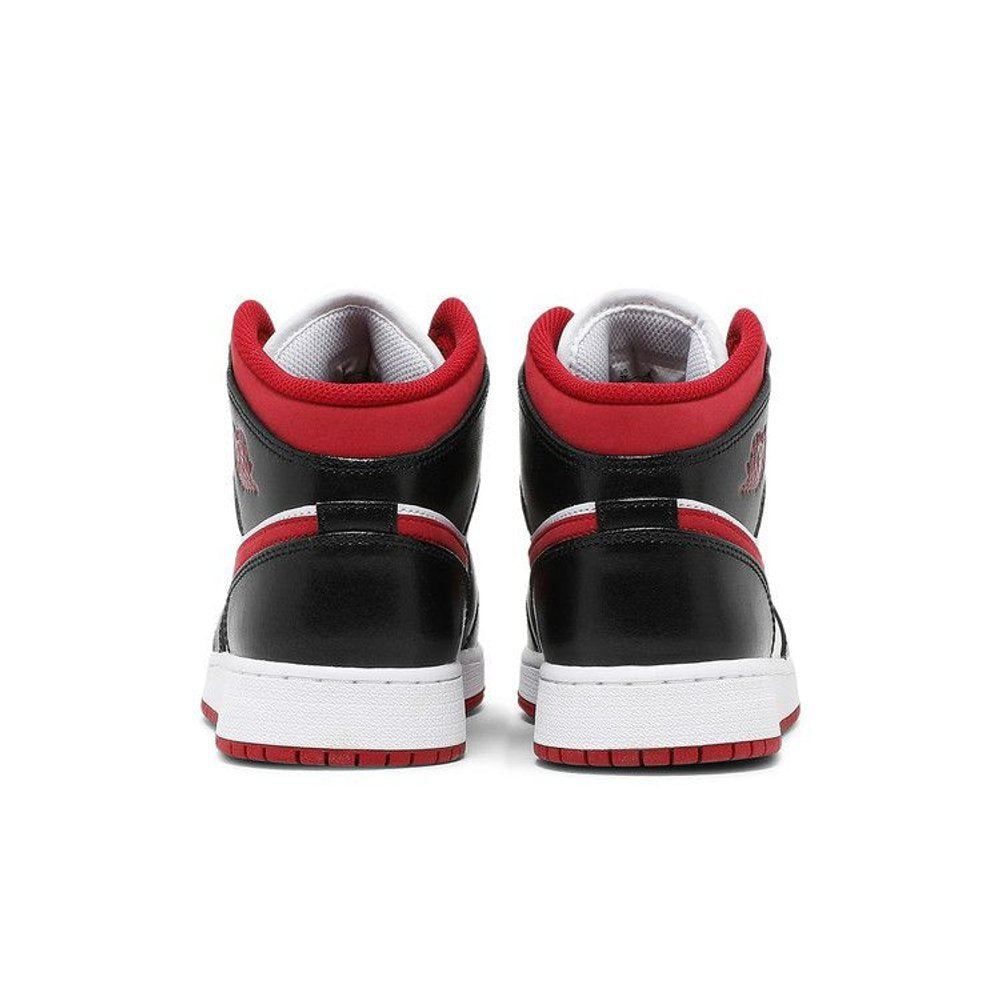 Jordan 1 Mid Gym Red Black White (GS) – podrážka | Purekickz