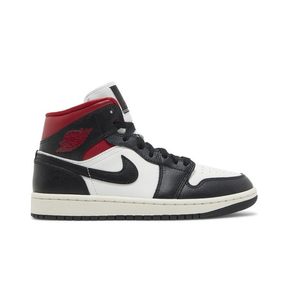 Jordan 1 Mid Gym Red Panda (W) – boční pohled | Purekickz
