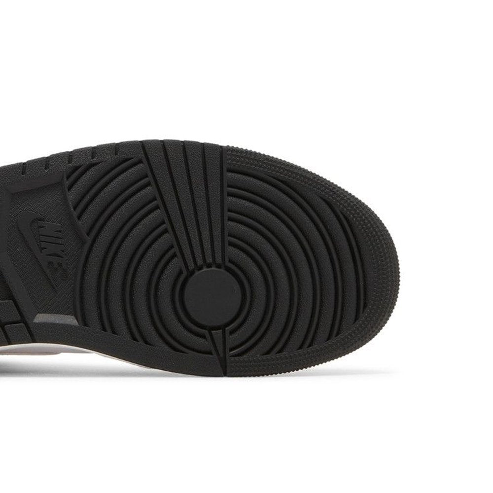 Jordan 1 Mid Lakers – pohled shora | Purekickz