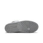 Jordan 1 Mid Light Smoke Grey Anthracite – zadní pohled | Purekickz