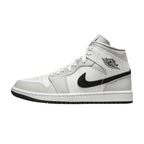 Jordan 1 Mid Light Smoke Grey (W) – hlavní pohled | Purekickz