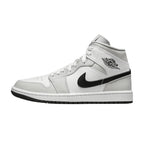 Jordan 1 Mid Light Smoke Grey (W) – hlavní pohled | Purekickz