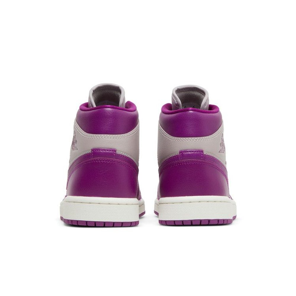 Jordan 1 Mid Magenta (2022) (W) – pohled shora | Purekickz