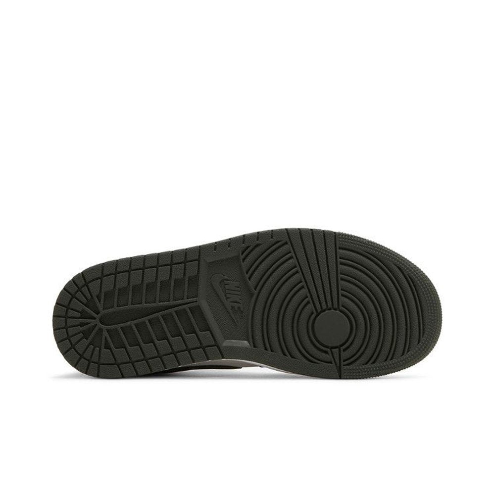 Jordan 1 Mid Newsprint Light Orewood Brown (W) – zadní pohled | Purekickz