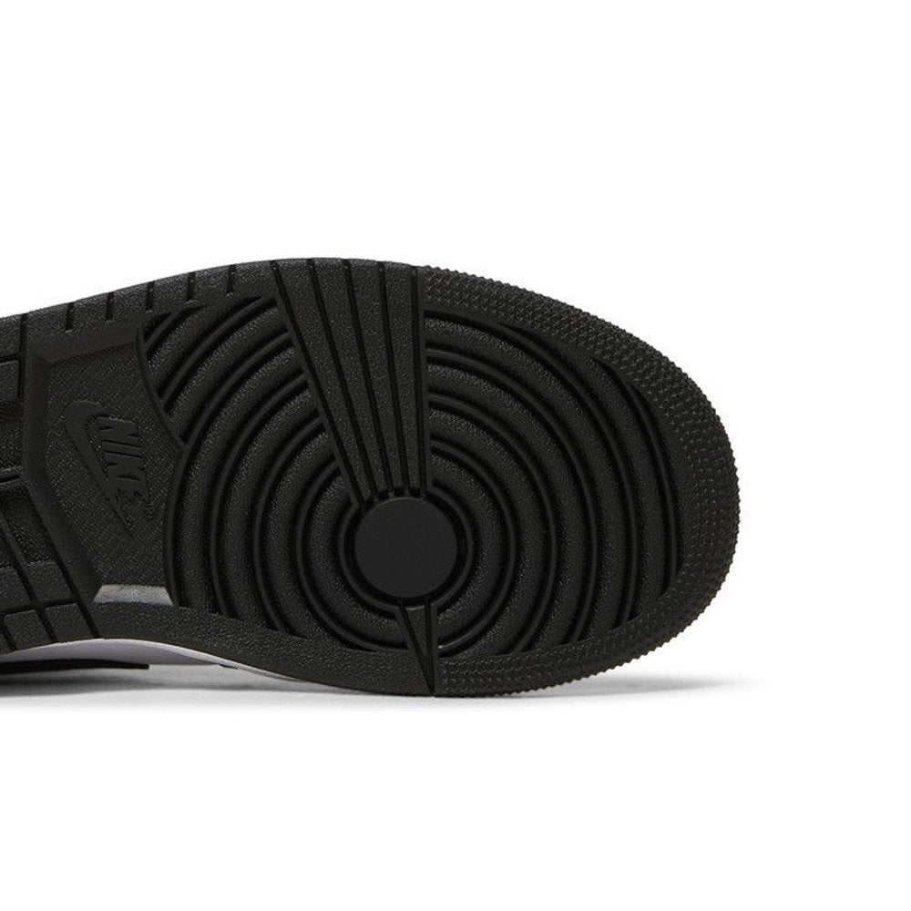 Jordan 1 Mid Panda – pohled shora | Purekickz