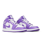 Jordan 1 Mid Purple Venom (GS) – lifestyle foto | Purekickz