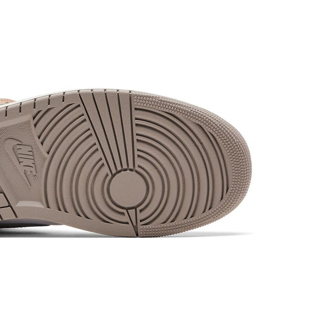 Jordan 1 Mid Rattan White College Grey – pohled shora | Purekickz