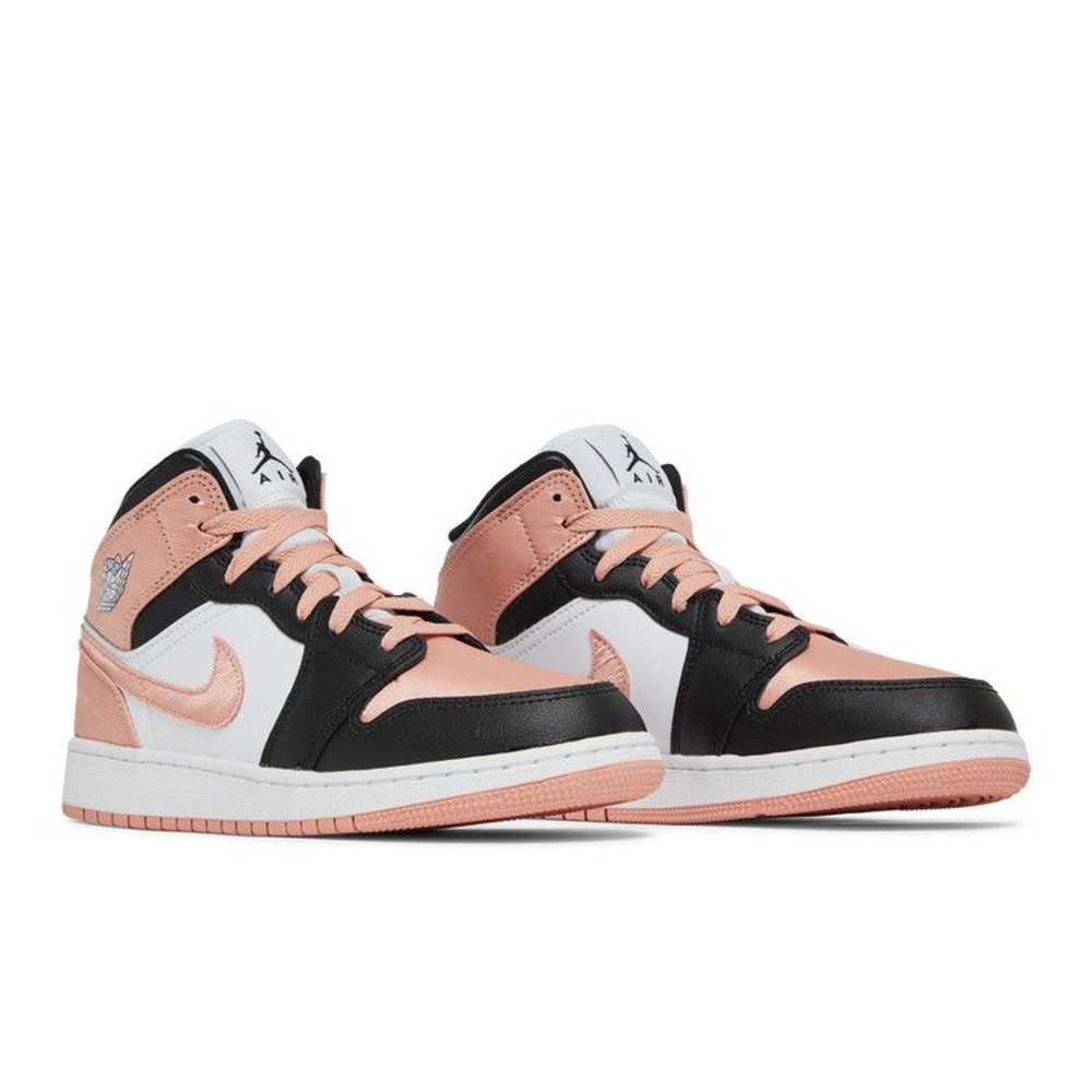 Jordan 1 Mid Root Brown (GS) – lifestyle foto | Purekickz