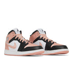 Jordan 1 Mid Root Brown (GS) – lifestyle foto | Purekickz